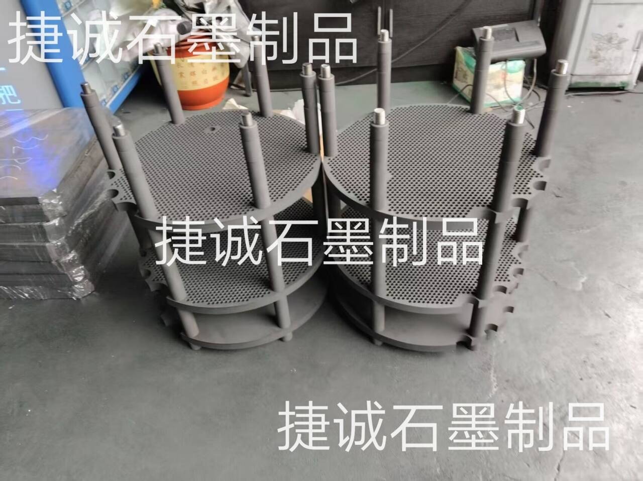 硬質(zhì)合金石墨盤，石墨盤，刀具燒結(jié)石墨盤，石墨盤加工，銅管燒結(jié)石墨盤，燒結(jié)石墨盤，石墨盤加工廠，石墨盤生產(chǎn)廠家